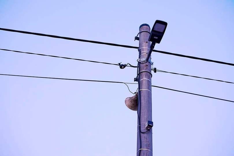 Oznamujeme občanom, že problém s našim verejným osvetlením, ktorý sme Vám komunikovali minulý týždeň bol odstránený.