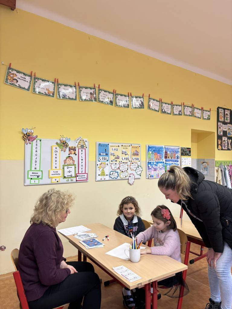 Zápis budoucích prvňáčků - seznámení se školním prostředím, hry a plnění jednoduchých úkolů
