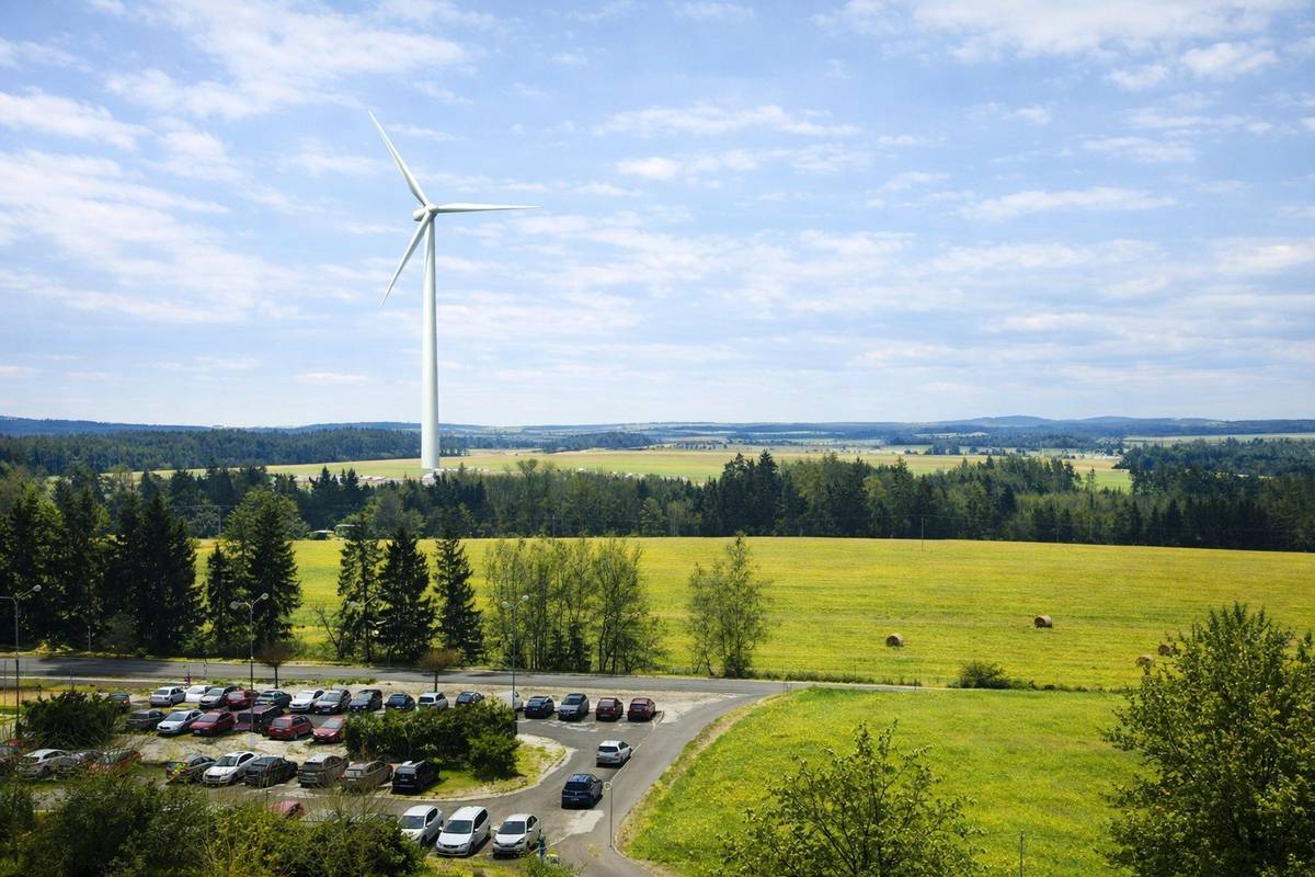 Obecní zastupitelé se připojují k odporu proti výstavbě větrných elektráren v katastru obce Rataje .Koordinujeme postup s dalšími obcemi v okolí ( Tehov , Trhový Štěpánov atd.) Informace v článku Idnes zde:https://www.idnes.cz/praha/zpravy/cesko-benesov-rataje-vetrna-elektrarna-protest.A260205_121633_praha-zpravy_pluh