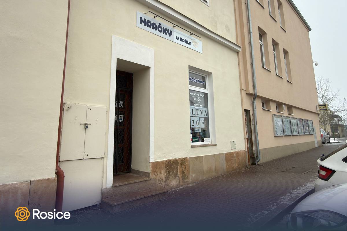 Máme tady jednu výbornou obchodní nabídku. A prosbu o váš názor.