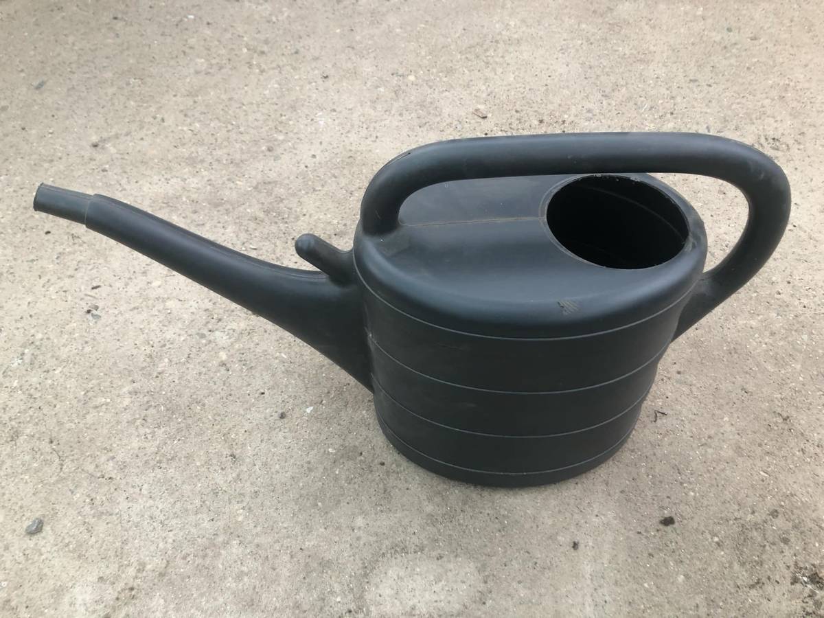 PROSÍME POZOR - havárie vodovodního potrubí Žichlínek u čp. 168 - předpokládaná odstávka od 9:00 do 12:00 - následně bude probíhat proplach potrubí cca do 14:00.