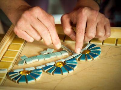 V pátek 24. dubna od 16:00 hodin proběhne v sále Victorky Mozaikový Workshop od mozaikyzkrasu.cz. Více informací včetně možnosti rezervace v přiloženém plakátu.