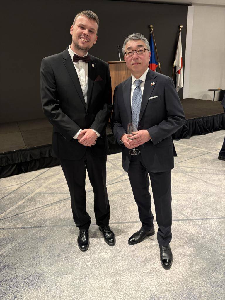 Dne 9. 2. 2026 se v Praze uskutečnila slavnostní recepce u příležitosti narozenin japonského císaře Naruhita.