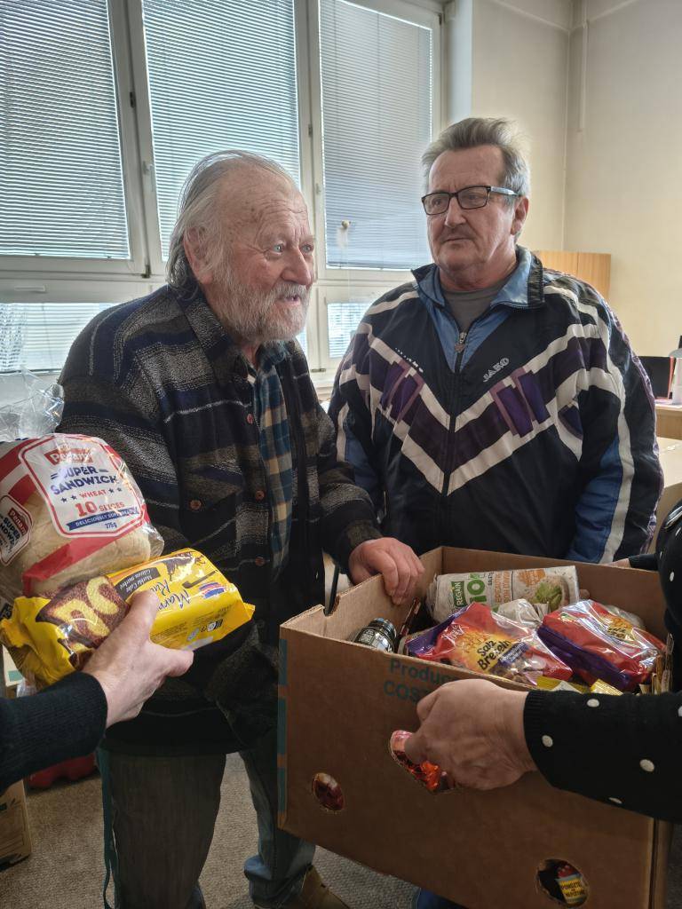 potravinová pomoc pro lidi, kteří se ocitli v těžké životní situaci