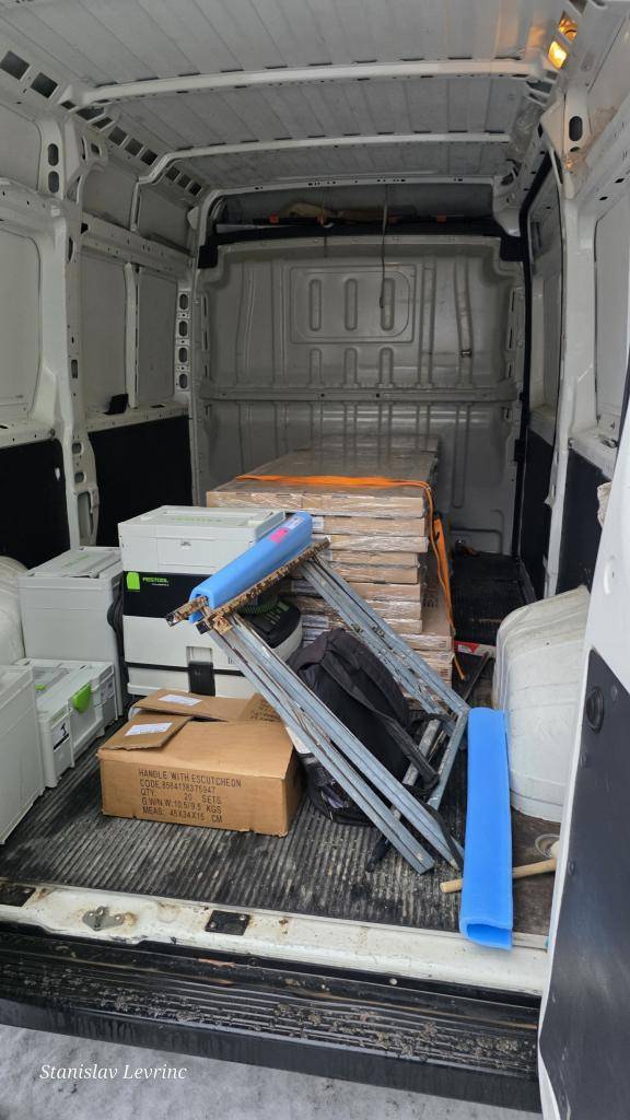 Obec Rochovce získala finančnú dotáciu na základe Zmluvy o poskytnutí dotácie č. 2025/1450, uzatvorenej v súlade s platnou legislatívou Slovenskej republiky, na základe uznesenia vlády SR č. 458 z 24. septembra 2025.