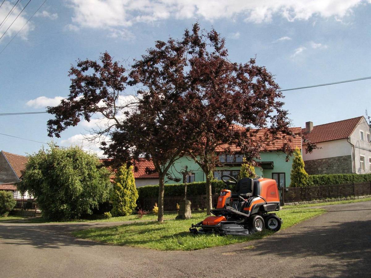 Obec Volenice úspěšně realizovala projekt „Nákup komunální techniky pro potřeby obce“, který přispěl ke zlepšení péče o veřejná prostranství v obcích. Projekt vznikl a byl uskutečněn díky spolupráci obce s místní akční skupinou MAS Podbrdsko, z. s.