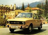 Nejrozšířenější modifikací celého produkčního cyklu byla Škoda 120 L, zde na reklamní pohlednici, vydané roku 1977