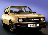 Škoda Estelle, prodávaná ve Velké Británii, se lišila specifickými doplňky, které si ale prodejce dodával: litá kola, pneumatiky, některé interiérové prvky či autorádia