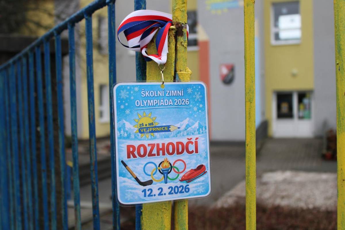 Zatímco svět sleduje Zimní olympijské hry 2026 v Itálii, vejprnické děti si užily olympijskou atmosféru přímo ve Vejprnicích. Zimní školní olympiáda plná pohybu, soutěží i týmového ducha se uskutečnila dnes v naší základní škole.