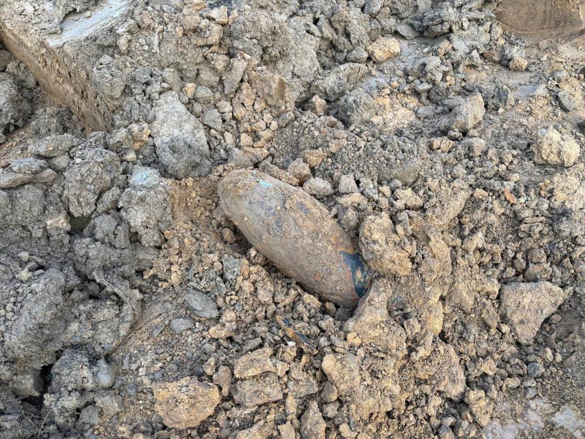 BOMBA ZNEŠKODNĚNA, EVAKUACE UKONČENA, VŠICHNI MOHOU DOMŮ.