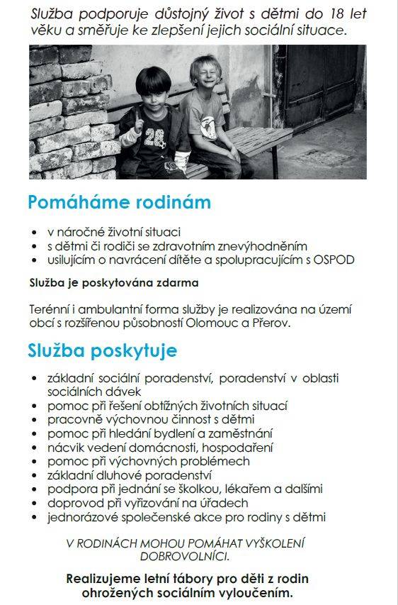 poskytuje pomoc rodinám v náročné životní situaci