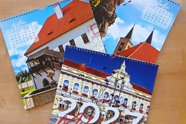 Máme pro vás příjemnou novinku. Od dnešního dne je v prodeji nový originální kalendář města Milevska na rok 2027, který navazuje na úspěšné předchozí ročníky.