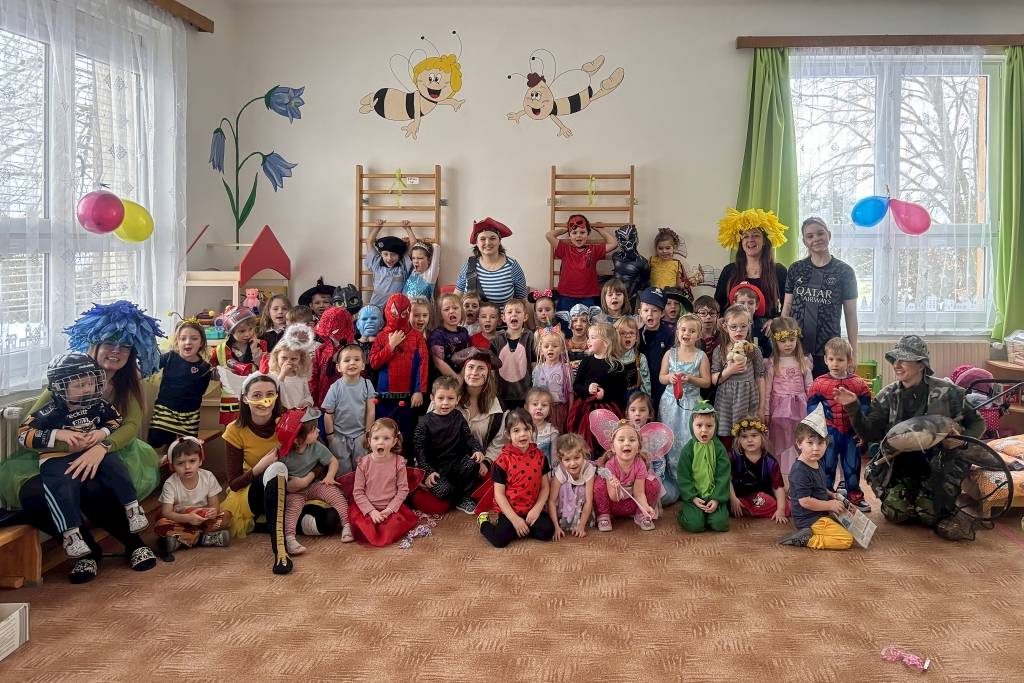 Únor je tradičně obdobím masopustu a veselých karnevalů. Ani v naší mateřské škole jsme si toto radostné období nenechali ujít a s dětmi jsme si ho naplno užili.