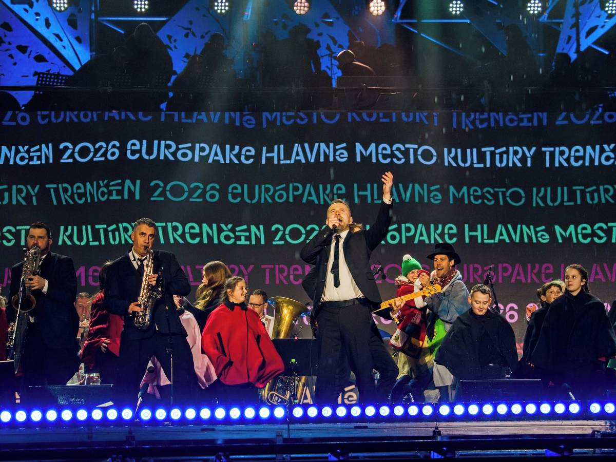 Vrcholom Otváracieho víkendu Trenčín 2026 v sobotu 14. februára 2026 bol večerný galaprogram Manifest Trenčín 2026 na Mierovom námestí. Multimediálna šou prepojila obraz, hudbu, tanec a príbeh mesta aj regiónu a vzdala hold jeho identite, kultúrnemu dedičstvu aj osobnostiam, ktoré sa podieľajú na jeho formovaní. V srdci nášho mesta vzniklo pre potreby galaprogramu unikátne pódium [...]Čítať viac...