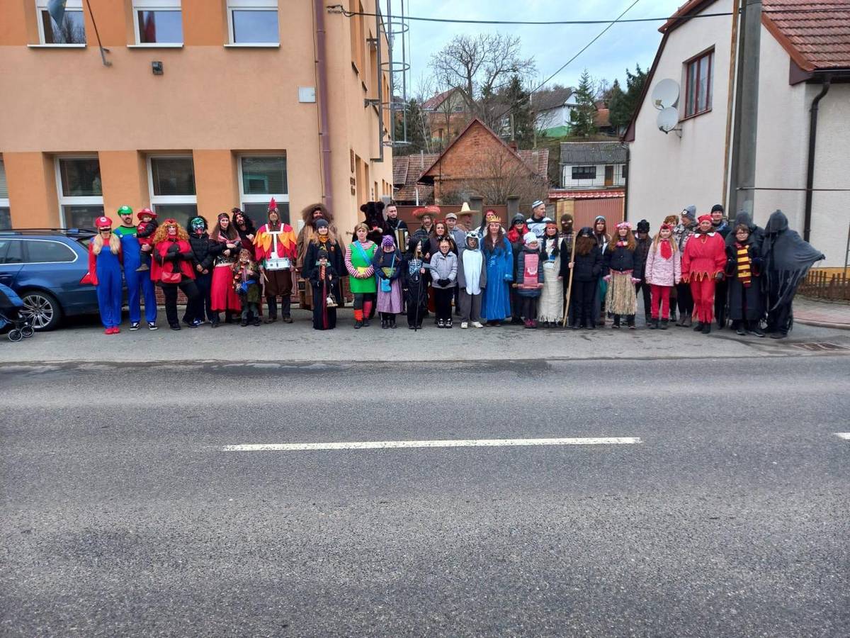 Obec Stříbrnice velmi děkuje všem, kteří na letošním fašanku  připravili nejen pro masky výborné občerstvení. Dále děkuje všem, kteří  pomáhali s organizací a 46 účastníkům v maskách. Už teď se těšíme na příští rok.