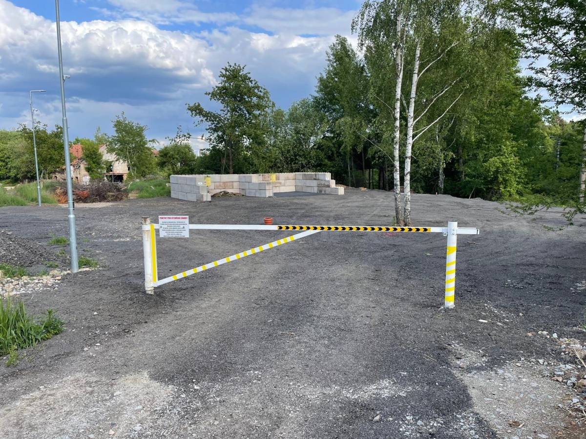 Pro obyvatele Drahlíne je stále možnost registrace pro vjezd do bioskládky v obci Drahlí