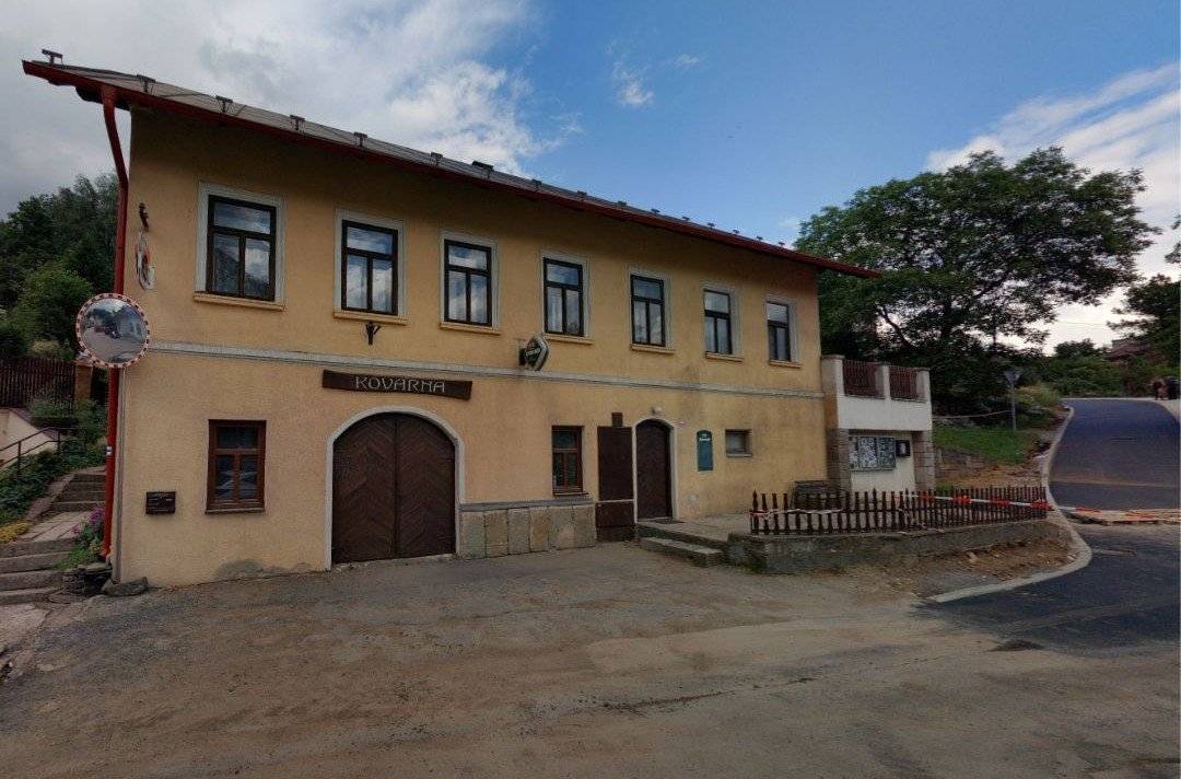 Zapojte se do naší ankety: https://www.munipolis.cz/app/anketa/budouci-vyuziti-budovy-kovarna