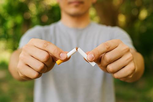 V rámci projektu Město bez kouře vzniká v Českém Krumlově nová adiktologická poradna. Nabídne odbornou pomoc lidem, kteří se rozhodli přestat kouřit. Poradnu povede renomovaná odbornice na léčbu závislostí MUDr. Marie Kuklová.