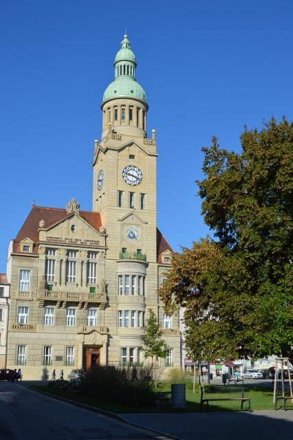 Statutární město Prostějov uspořádá v sobotu 11. dubna 2026 historicky první místní referendum. Důvodem je dlouhodobá veřejná diskuse o podobě bazénu, který má být součástí rozsáhlého aquacentra, a snaha umožnit obyvatelům, aby o této významné investici rozhodli přímo.                               Číst dál...