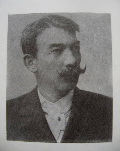 Narodil se 24. února 1856 ve Vídni v rodině sekretáře severní dráhy a významného kaligrafa. Matka byla sestrou moravského buditele, sběratele lidové tvorby a spisovatele Matěje Mikšíčka. Ve Vídni studoval reálku a potom nastoupil na Akademii výtvarných umění a absolvoval kurz Uměleckoprůmyslového muzea a vykonal státní zkoušku z kreslení.                               Číst dál...