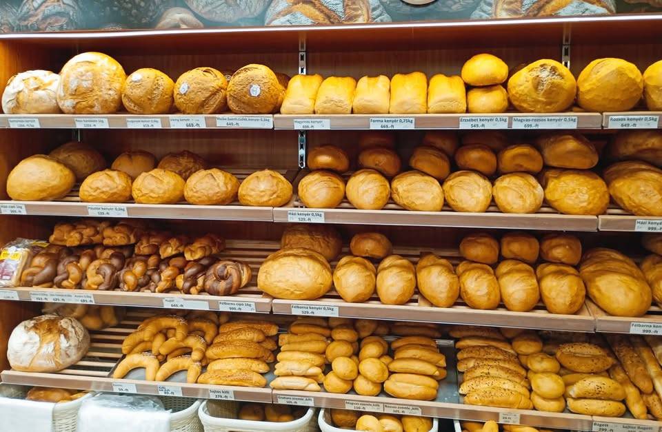 Gombai pékség - Remeselná pekáreň Hubice