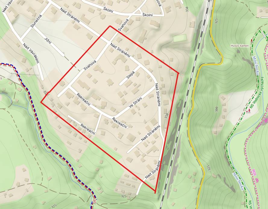 Milí spoluobčané, dne 2. 3. 2026 začne plánovaná pokládka optické sítě CETIN.   Výstavba bude probíhat v etapách, o kterých budete v konkrétních lokalitách předem informováni zhotovitelem.  První etapa zahrnuje ul. Nad Stráněmi, Svahová, Ve Stráni, Slepá a Rekreační - viz přílohy.