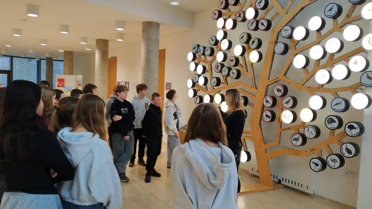 V únoru jsme se s třídou 7.B vydali na exkurzi do přerovského ORNISu.