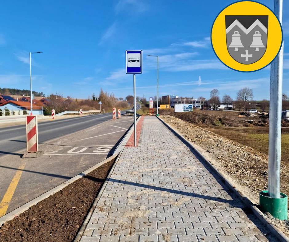 Možná jste zaznamenali informaci o zprovoznění zastávky Formanská. Upozorňujeme, že zastávka Formanská je nadále ve výstavbě a NEBUDE 1. března 2026 uvedena do provozu, přestože je již uvedena v jízdních řádech PID. Prosíme cestující, aby tuto zastávku zatím nevyužívali. O termínu zprovoznění budeme včas informovat. Děkujeme za pochopení,