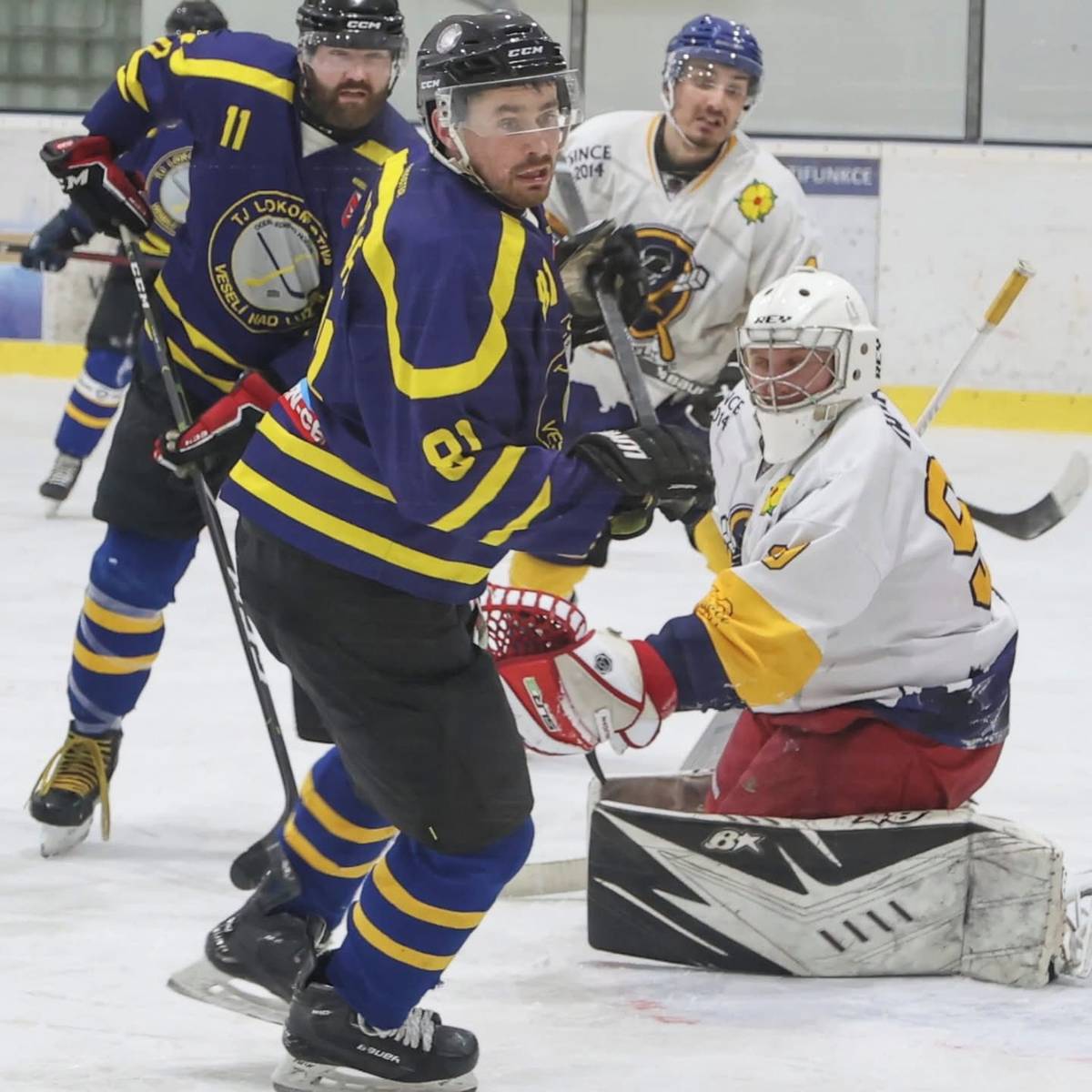 Jindřichohradečtí hokejisté postoupili do semifinále krajské ligy, v němž narazí na vítěze základní části Strakonice. V dramatické čtvrtfinálové sérii nakonec udolali Veselí nad Lužnicí 3:2 na zápasy, když rozhodující duel opanovali 7:1.