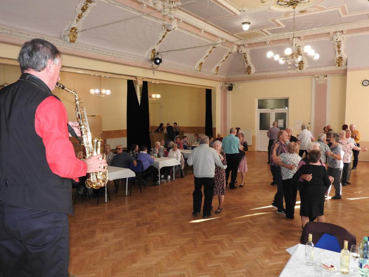 ZO SPCCH Hranice a Město Hranice vás srdečně zvou na oslavu Mezinárodního dne žen! 7. března 2026 od 15 h. v Besedě.