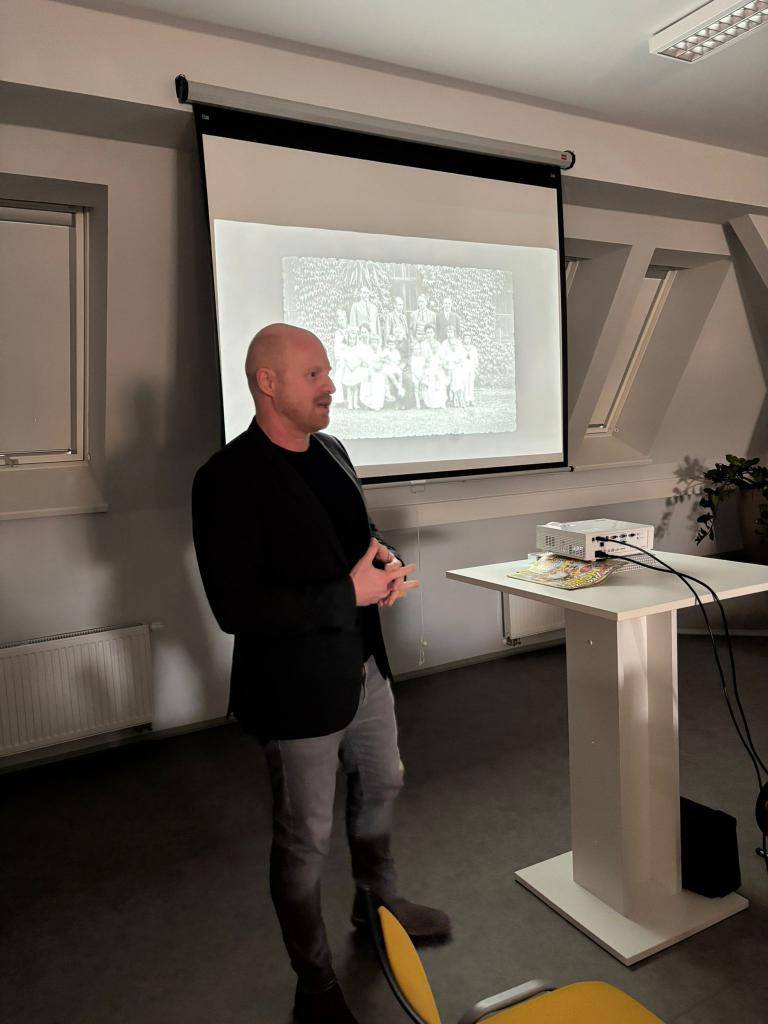 Projekce dokumentárního filmu věnovaného osudu šlechtického rodu Razumovštích