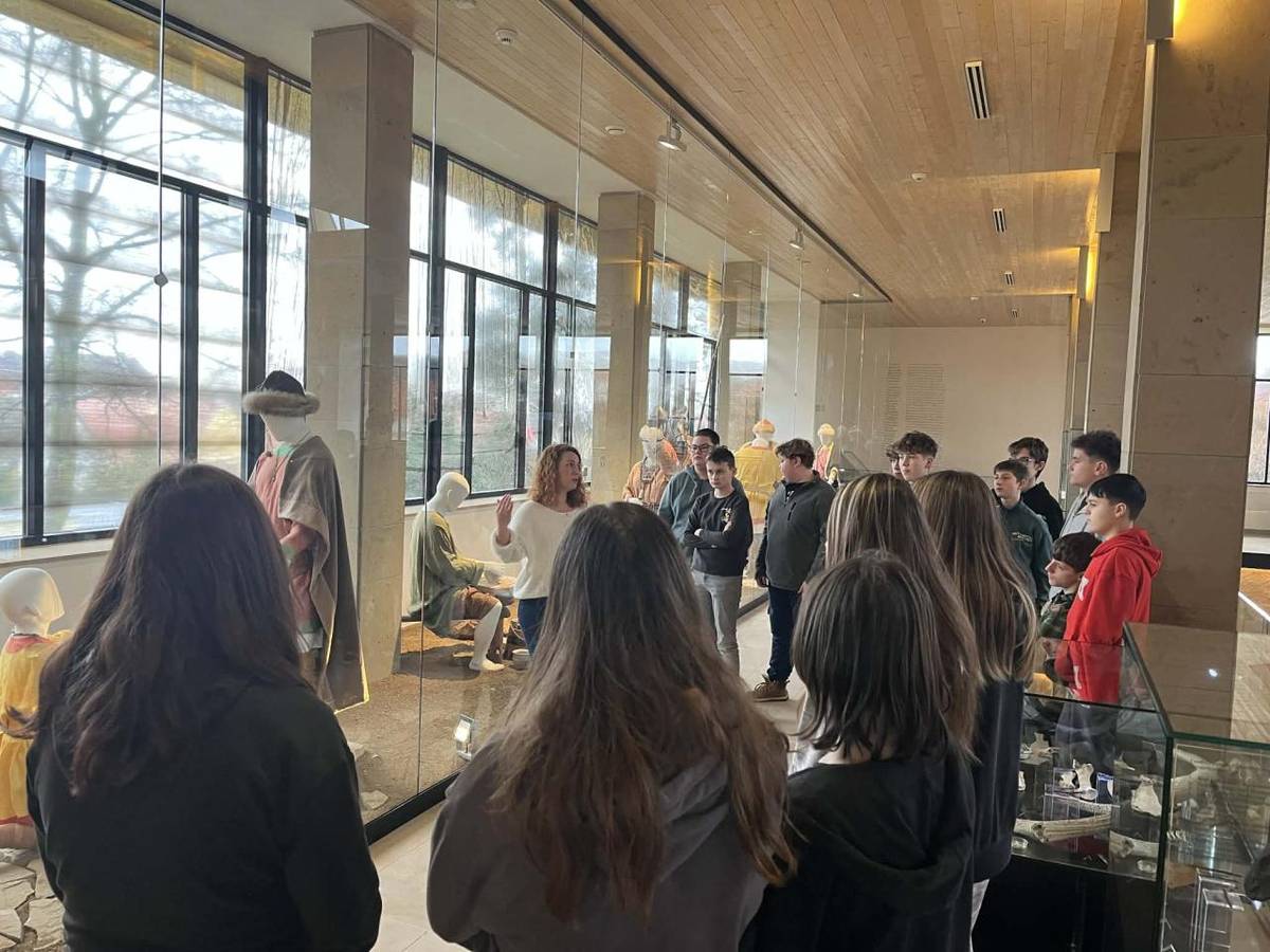 Ve středu 25. února navštívili žáci 7. ročníku Památník Velké Moravy, kde se seznámili s životem na Velké Moravě a působením věrozvěstů Cyrila a Metoděje.