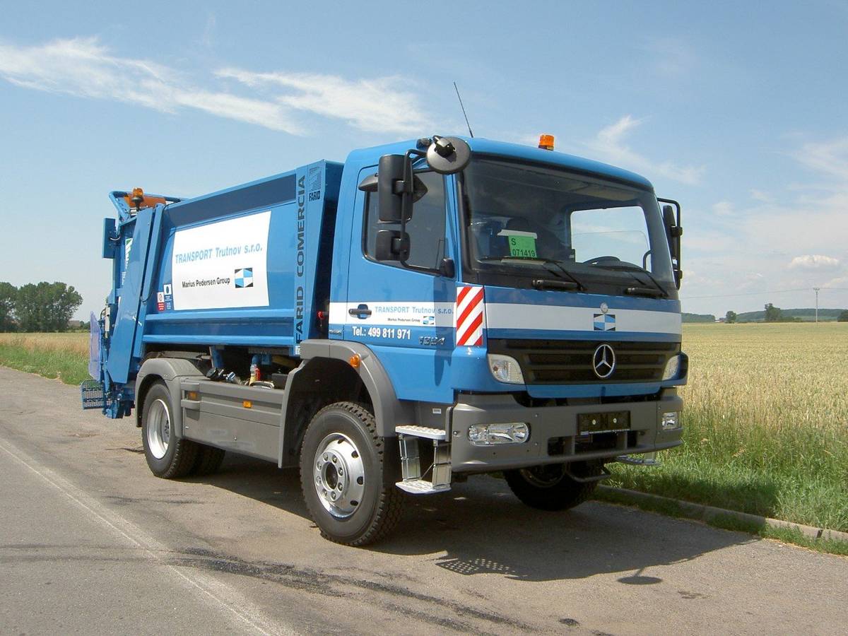 Od středy 4.3.2026 používejte prosím pro svoz popelnic LETNÍ stanoviště. Děkujeme.