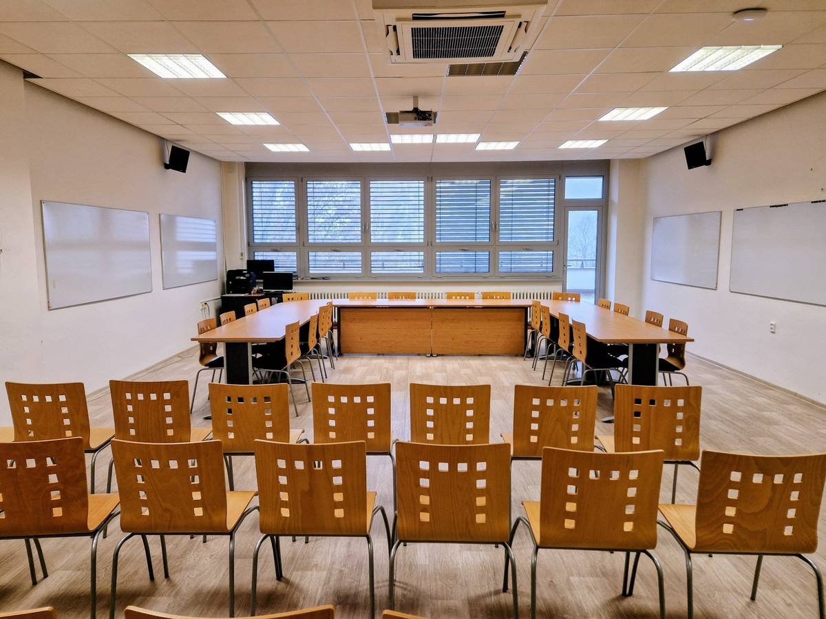 Milí obyvatelé Bohunic, zvu vás na XX. zasedání Zastupitelstva MČ Brno-Bohunice, které se uskuteční ve středu 4. března 2026 od 17:00 hodin v sále bohunické radnice. Budeme rádi, když si najdete čas a přijdete osobně. Pokud se nemůžete zúčastnit, bude k dispozici také online přenos. Program i podklady k zasedání a odkaz na online přenos zveřejníme v komentáři. https://bohunice.brno.cz/w/xx-zasedani-zmc-brno-bohunice https://www.youtube.com/@brnobohunice4212