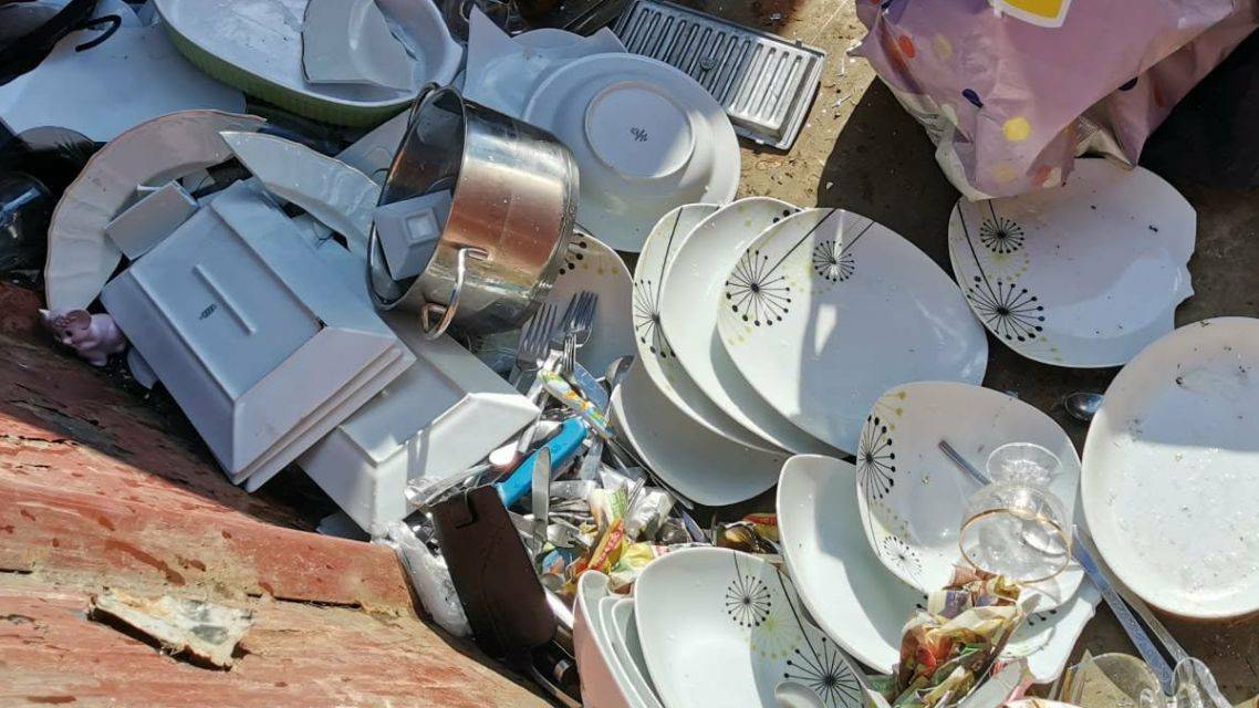 Čo patrí do zberných kontajnerov na sklo?