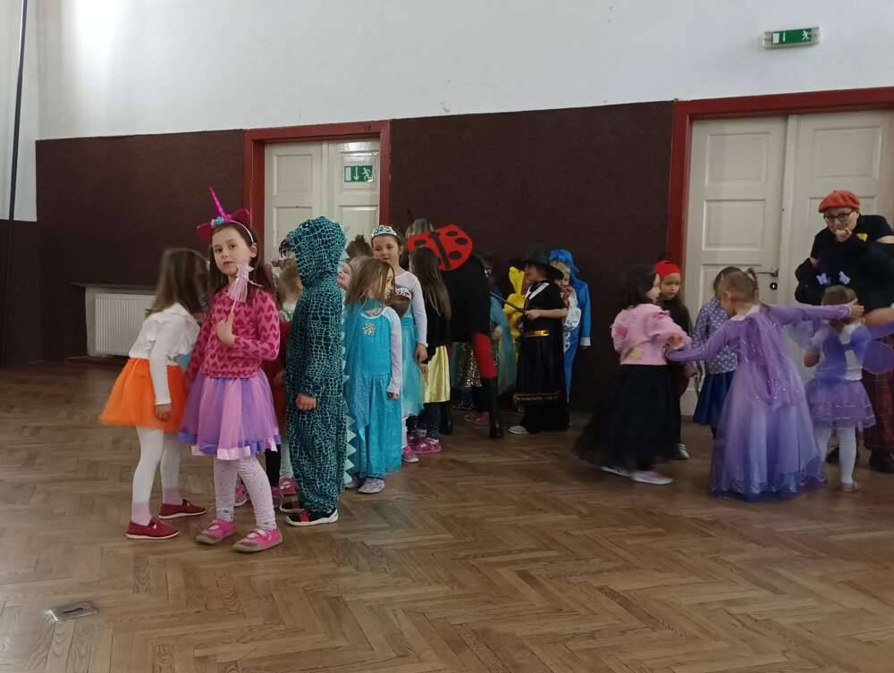 Olympiáda, karneval, lidské tělo, vesmír a knihy. Únor byl plný parádních aktivit!