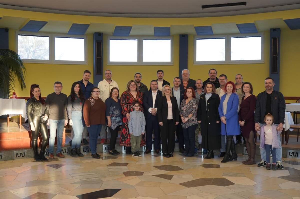 Miestna organizácia Slovenského Červeného Kríža ocenila našich pravidelných darcov krvi. Všetkým jubilantom zo srdca ďakujeme a srdečne gratulujeme!