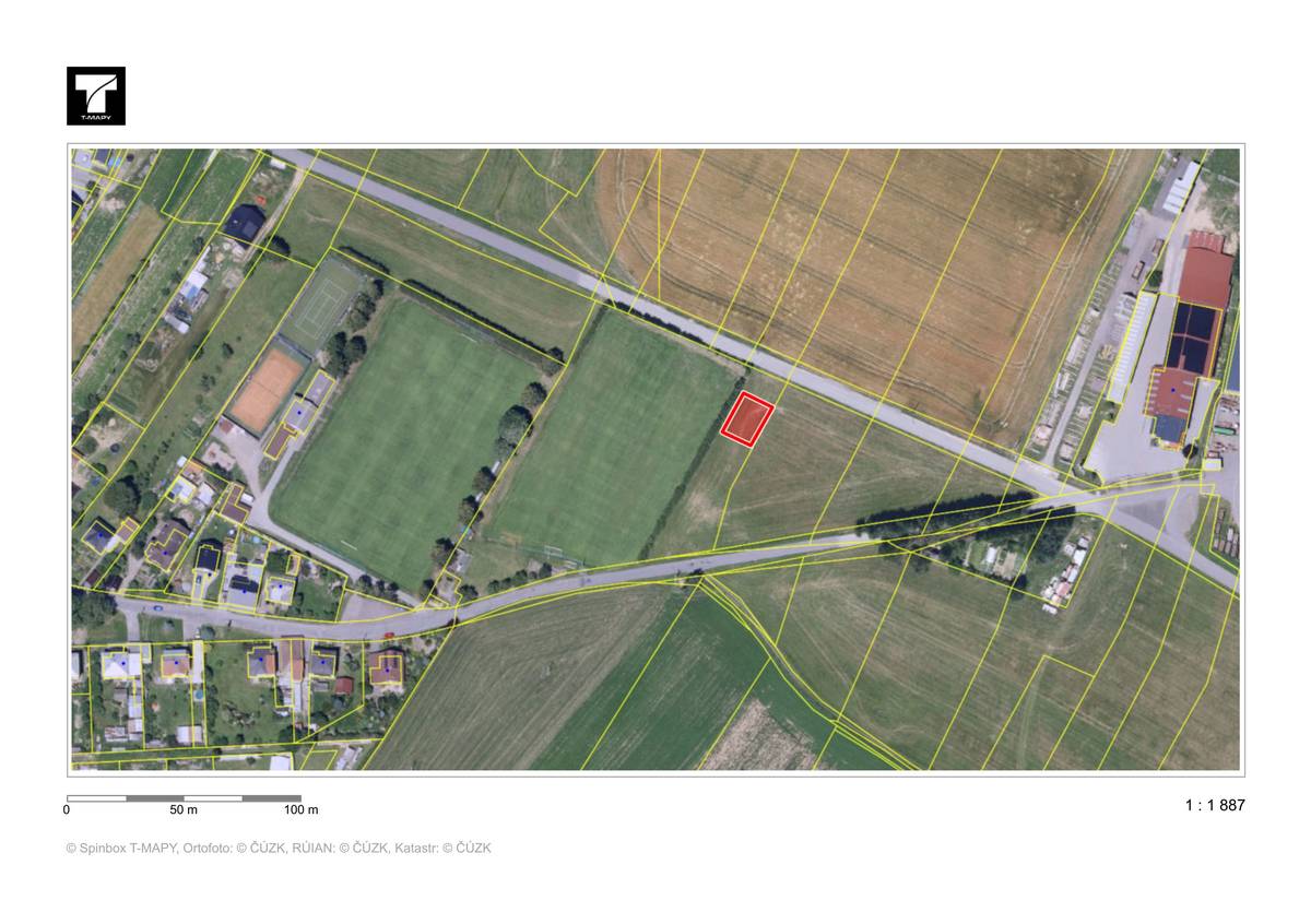 Dobrý den,  prostor na odkládání větví je tentokrát za tréninkovým hřištěm , viz.níže obrázek, směrem k zemědělskému areálu.Při dopravě používejte  zpevněný sjezd  z družstevní komunikace. Prosíme ukládejte větve, které je možné zeštěpkovat.