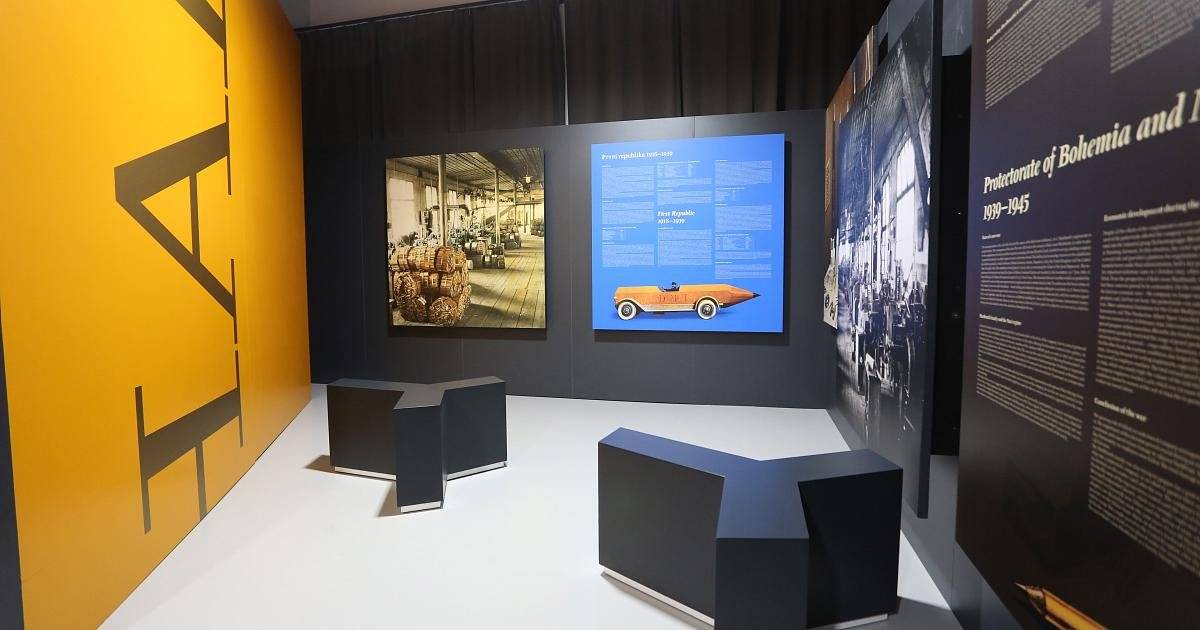 Milí spoluobčané, nabízíme vám zajímavou komentovanou prohlídku do Zákaznického centra KOH-I-NOOR, která se uskuteční v úterý 24.3. v 10:00.  Sraz je před vchodem do areálu z ulice Mánesova (naproti Bille) v 9:45. JE NUTNÉ SE PŘEDEM PŘIHLÁSIT - 735 123 536, frankova@icosck.cz Počet míst je omezen! Více v příloze. ICOS Český Krumlov