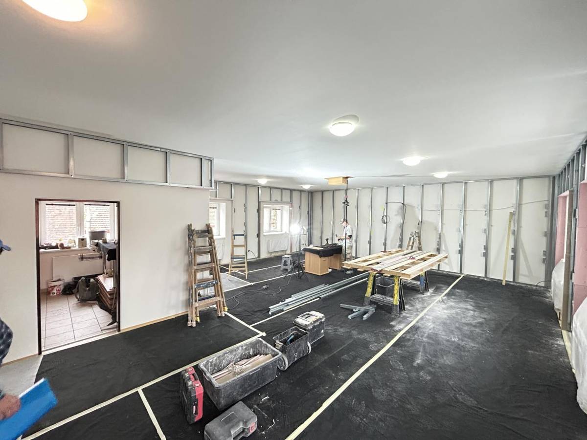 Na podzim roku 2025 se uskutečnila modernizace Sokolovny, během které bylo nainstalováno nové akustické obložení.