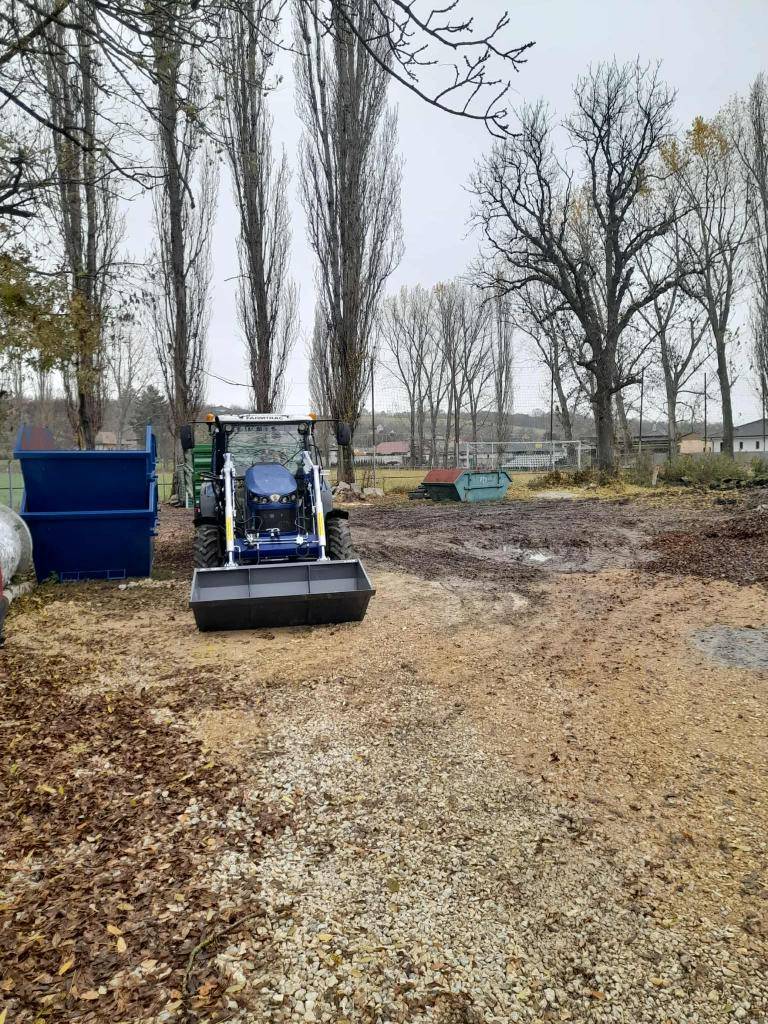 Zberný dvor Pohranice od 7.marca 2026 /sobota/, bude otvorený každú sobotu od 9:00 hod do 12:00 hod.  A Pográny-i gyűjtőudvar 2026. március 7-től (szombat) minden szombaton 9:00 órától 12:00 óráig  nyitva tart.