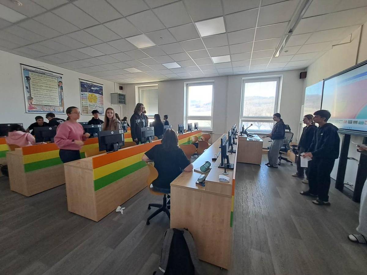 6.A, 7.A soutěží v kódování informací