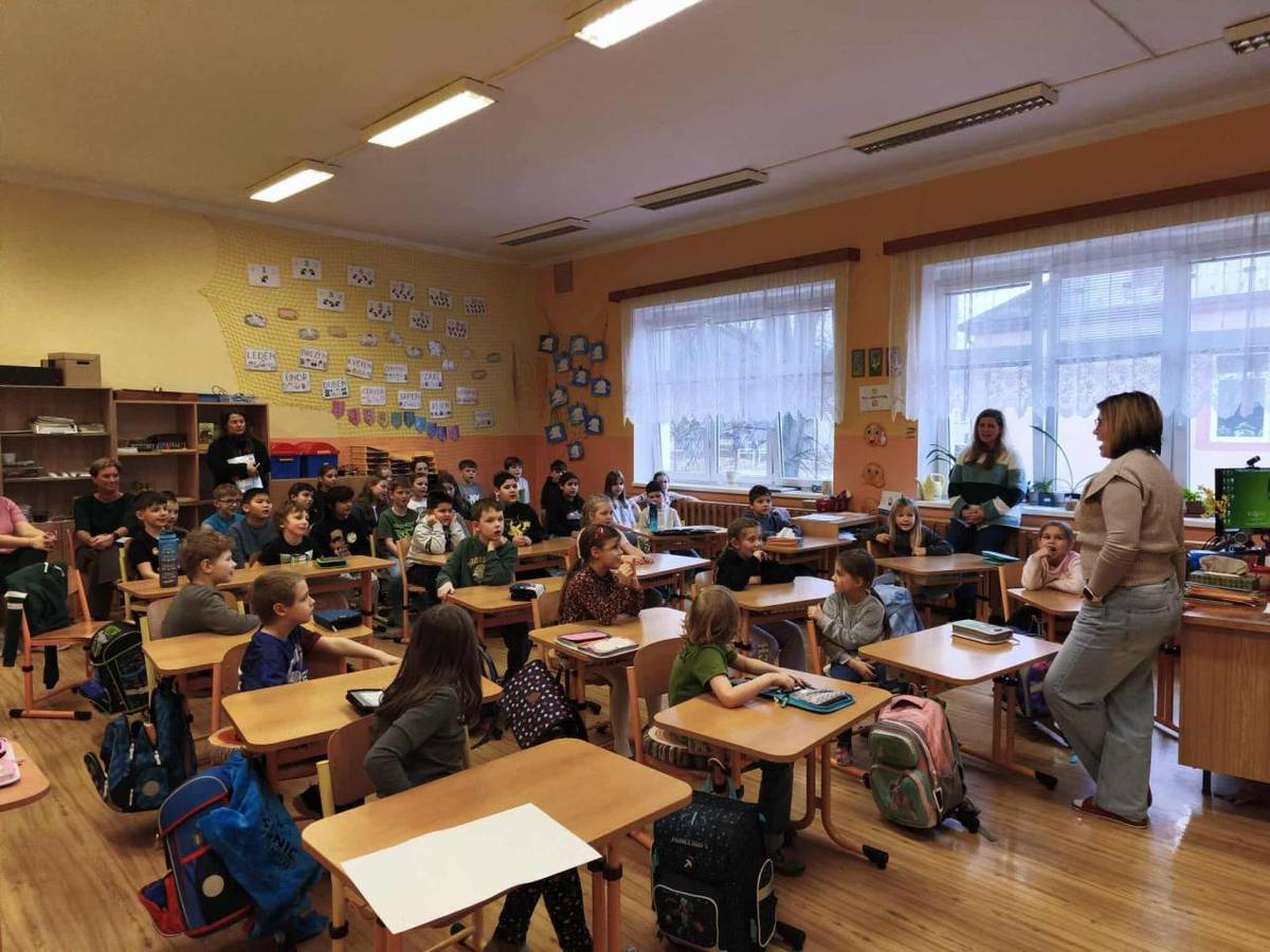 Naši úspěšní odvážní recitátoři ve školním kole.