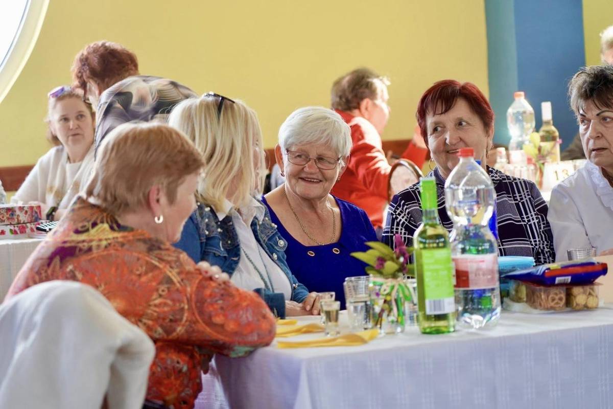 Základná organizácia jednoty dôchodcov v Kolárove zorganizovala kapustnicovú párty pri muzike Prajeme všetkým príjemné popoludnie