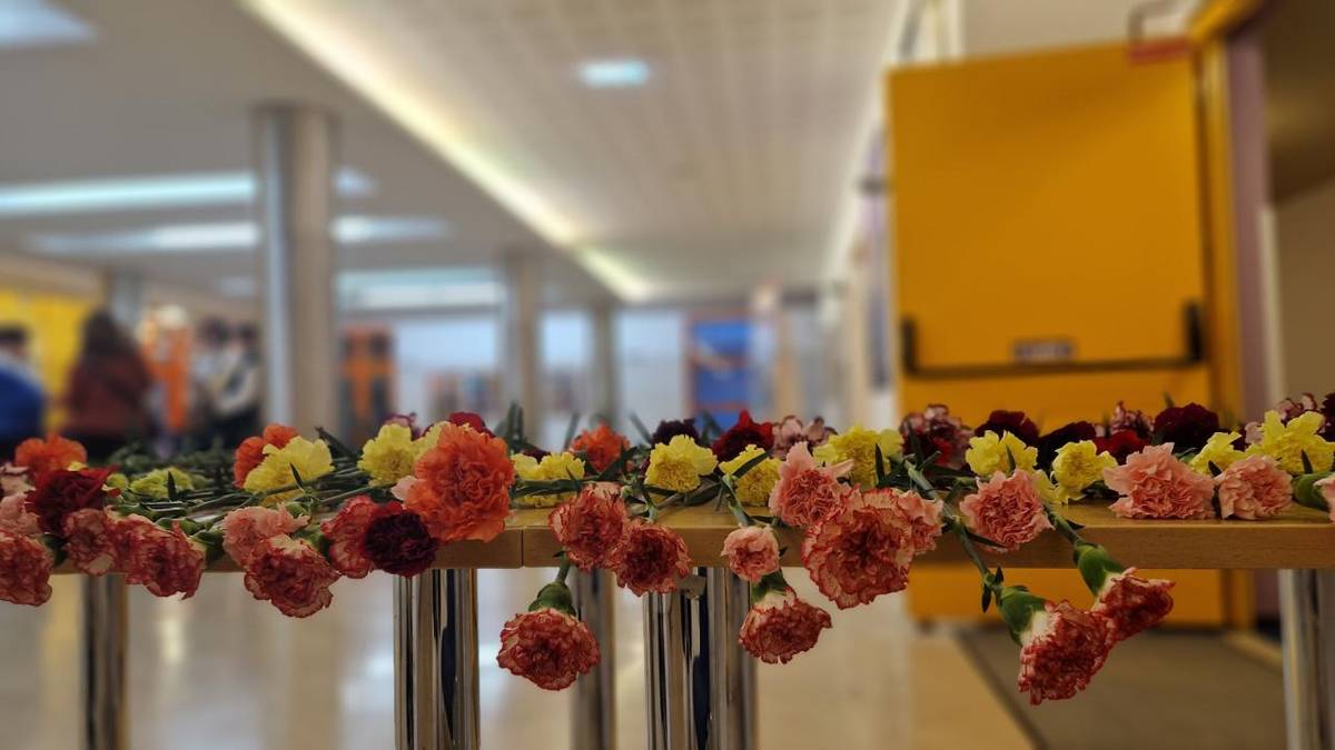 Pri príležitosti blížiaceho sa Medzinárodného dňa žien sa v stredu 4. marca v Kine Fontána uskutočnilo divadelné predstavenie Nebola som len herečka.