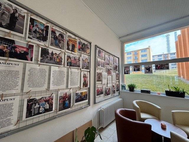 Zveme Vás na výstavu fotografií z prvního Mezibořského masopustu.  📍 Výstava je umístěna ve vestibulu Kulturního zařízení Meziboří. 🕒 Otevírací doba: Po, St: 9:00–12:00 a 13:00–17:00 Út, Čt: 8:00–12:00 a 13:00–15:00 Ne: 16:00–18:00