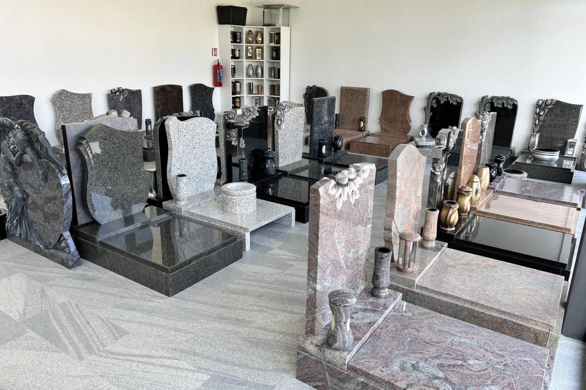 Pro naši obec nabízí své služby kamenictví G.A.L s dlouholetou tradicí, které u nás bude přijímat objednávky na veškeré kamenické práce.