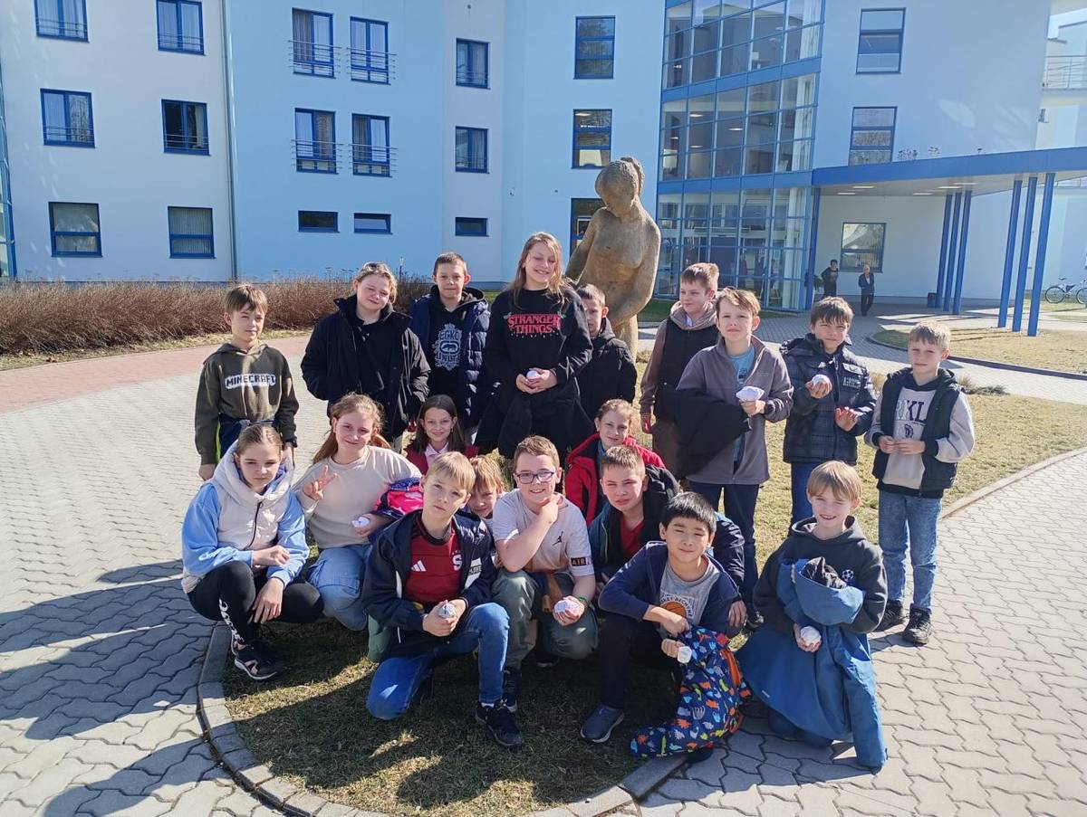 V pátek 6.3. se třídy 4.A a 5.A vydaly na exkurzi do Lázní Bechyně.