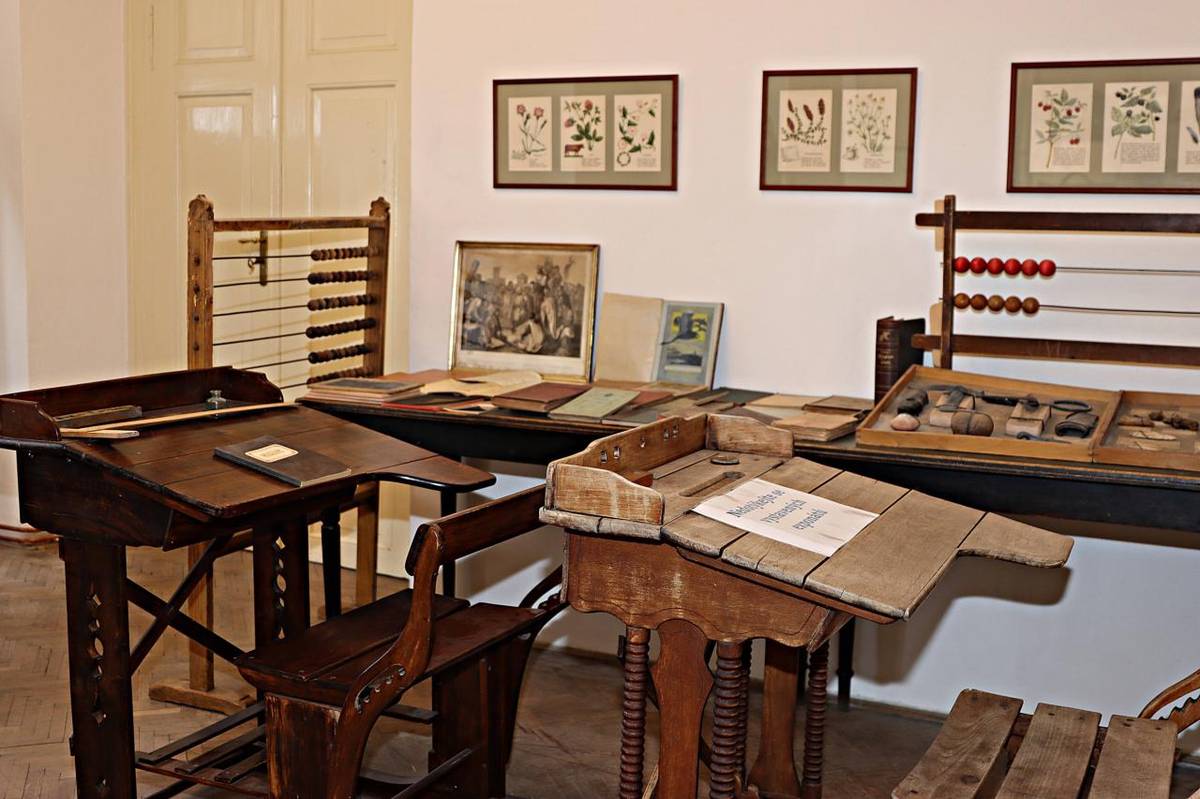 Vážení návštěvníci, s potěšením oznamujeme, že k 10. 3. 2026 končí plánovaná technická uzavírka Muzea Josefa Hyláka v Radnicích. Během uplynulých měsíců prošly naše expozice výraznou modernizací.