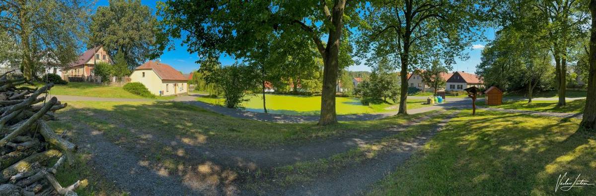 Obec Drahouš se s radostí oznamuje. že se umístila na druhém místě ve Středočeském kraji v anketě Obec roku pořádané Czechvisitors. Děkujeme všem, kteří se do ankety zapojili a podpořili naši obec.